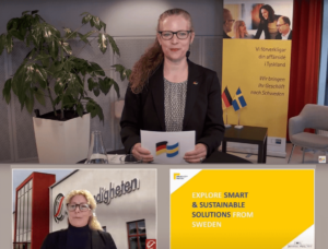 Moderator Ninni Löwgren-Tischer and Annika Nilsson from the digital Hannover fair