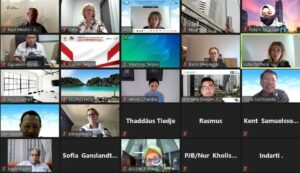 People in zoom meeting